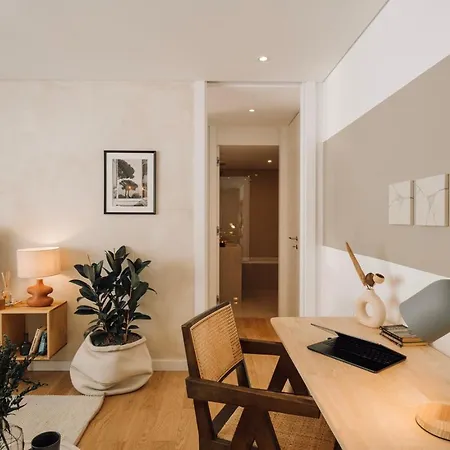 아파트 Tarquinia - 1 Bedroom And Parking In Alvalade 리스본
