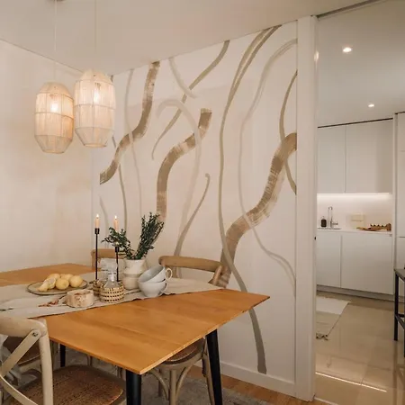 Tarquinia - 1 Bedroom And Parking In Alvalade Appartement