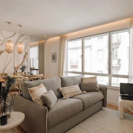 Tarquinia - 1 Bedroom And Parking In Alvalade Daire *