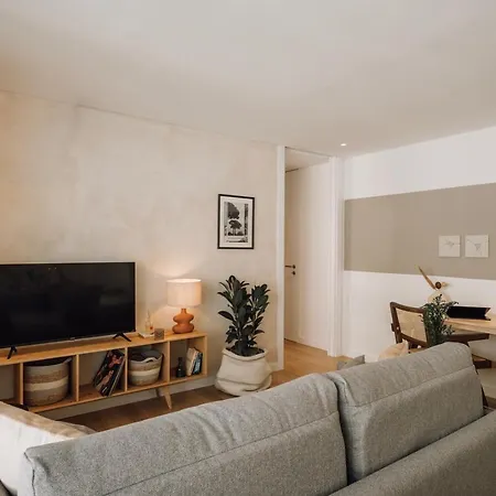 Tarquinia - 1 Bedroom And Parking In Alvalade Daire *