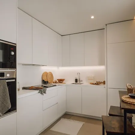 Tarquinia - 1 Bedroom And Parking In Alvalade *