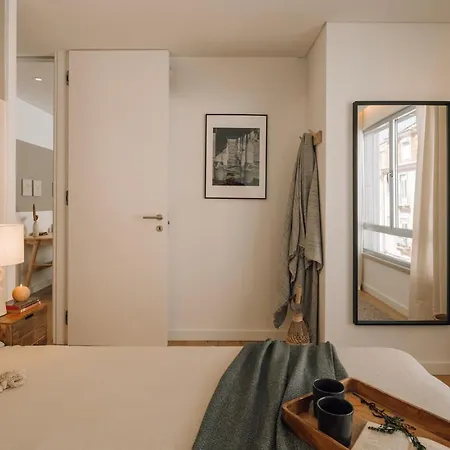 Апартаменты Tarquinia - 1 Bedroom And Parking In Alvalade