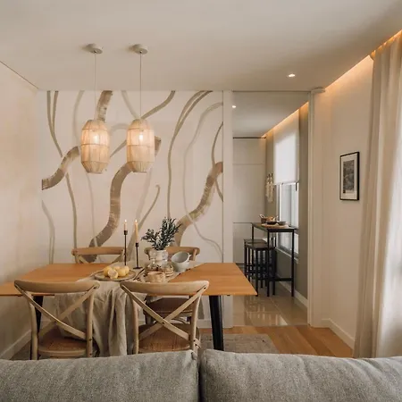 Апартаменти Tarquinia - 1 Bedroom And Parking In Alvalade *